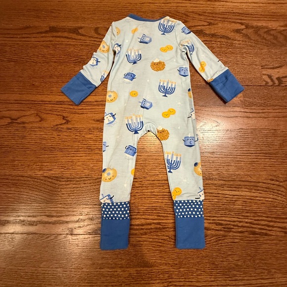 NEW Angel Dear Hanukkah 2 Way Zipper Romper 0-3 Months - Picture 4 of 8